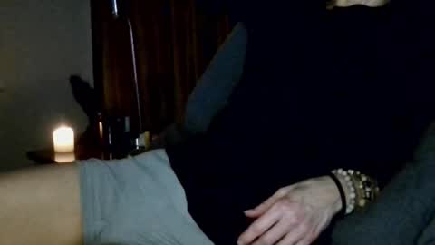 Snapshot of blueeyedlie chatting on January 2026 07:00:01 AM Blueeyedlie online show from January 2026 07:00:01 AM