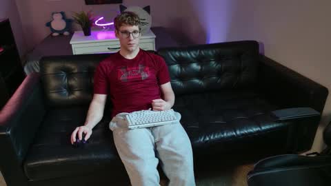 blueeyedtallguy online show from January 2026 12:14:02 AM