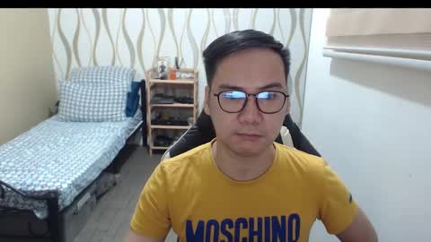 Snapshot of blueranger27 chatting on March 2026 02:18:01 AM Andy Tan online show from March 2026 02:18:01 AM