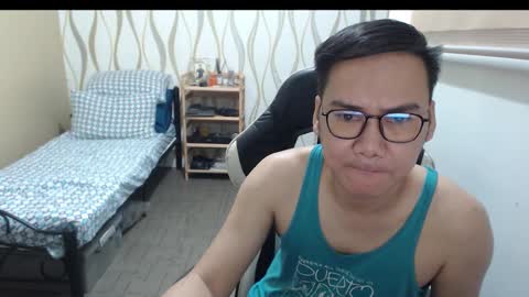 Snapshot of blueranger27 chatting on March 2026 10:57:02 PM Andy Tan online show from March 2026 10:57:02 PM