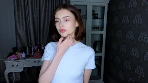 Mary online show from May 2026 07:12:01 PM