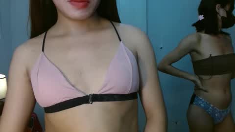 Snapshot of blythe_show chatting on February 2025 06:21:01 PM blythe_show online show from February 2025 06:21:01 PM