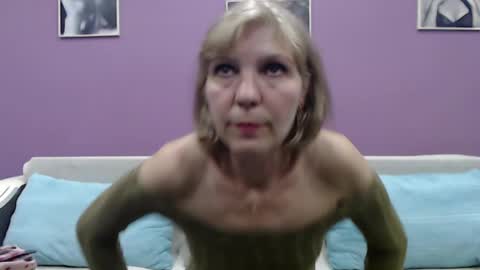 Snapshot of bobandchris33 chatting on December 2024 03:33:02 PM SlutWife online show from December 2024 03:33:02 PM