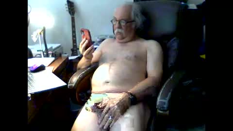 bobbaker1953 online show from May 2026 06:05:02 PM