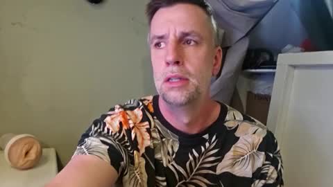 Snapshot of bobberman78 chatting on May 2026 09:44:02 PM Dan online show from May 2026 09:44:02 PM