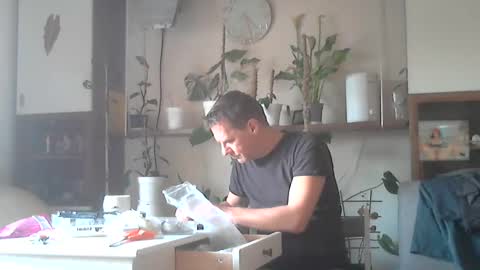 Snapshot of bobbytoyyboy chatting on January 2025 03:26:02 PM bobbytoyyboy online show from January 2025 03:26:02 PM