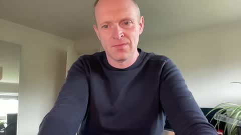 ask me online show from October 2025 12:17:01 PM