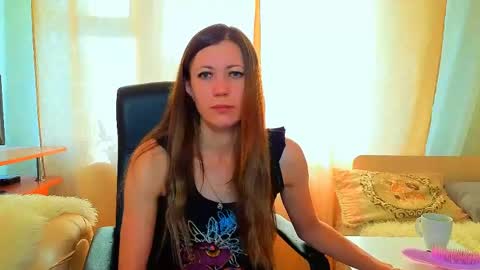 Mia online show from June 2026 12:47:01 AM