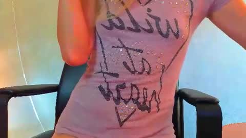 Mia online show from July 2026 12:26:02 AM