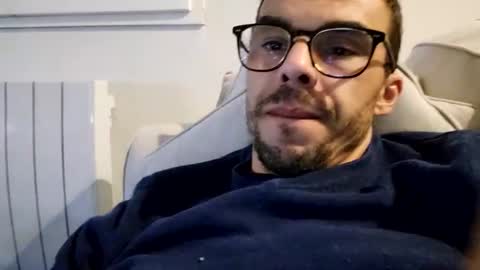 Snapshot of bomale89 chatting on January 2025 08:10:02 PM bomale89 online show from January 2025 08:10:02 PM