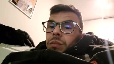 Snapshot of bomale89 chatting on January 2025 09:04:02 PM bomale89 online show from January 2025 09:04:02 PM