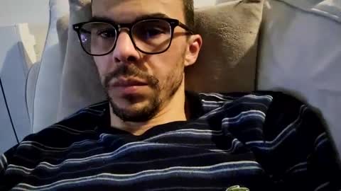 Snapshot of bomale89 chatting on February 2025 10:07:02 PM bomale89 online show from February 2025 10:07:02 PM