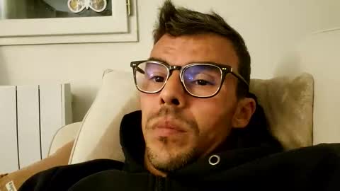 Snapshot of bomale89 chatting on November 2025 08:10:01 PM bomale89 online show from November 2025 08:10:01 PM