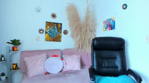 Snapshot of bombaneraa chatting on February 2025 05:07:02 PM Salma Independent Model online show from February 2025 05:07:02 PM