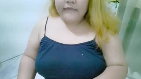 Snapshot of bombastic_darla chatting on September 2025 04:39:02 AM bombastic_darla online show from September 2025 04:39:02 AM