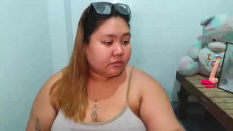 Snapshot of bombastic_darla chatting on February 2026 04:49:02 PM bombastic_darla online show from February 2026 04:49:02 PM