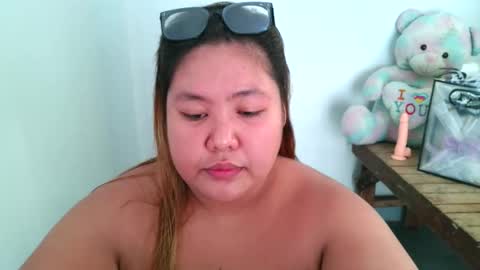 Snapshot of bombastic_darla chatting on March 2026 08:10:02 AM bombastic_darla online show from March 2026 08:10:02 AM