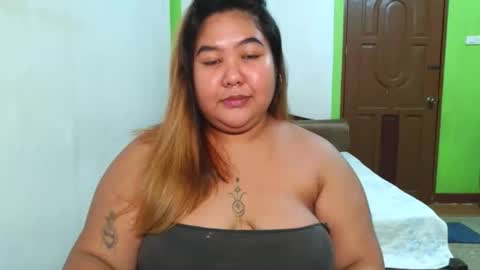 Snapshot of bombastic_darla chatting on March 2026 04:21:01 PM bombastic_darla online show from March 2026 04:21:01 PM