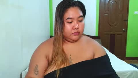 Snapshot of bombastic_darla chatting on March 2026 02:55:01 PM bombastic_darla online show from March 2026 02:55:01 PM