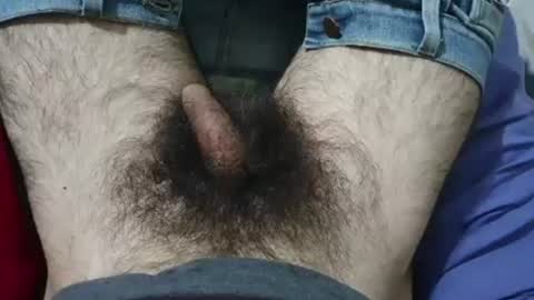 Im Bom - Tip if You Liked my Hairy Body - Private Show is Open - Read more about me in the bio below online show from July 2026 10:08:02 AM