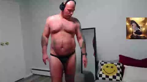 Snapshot of bongolian chatting on November 2025 05:39:01 AM SkullBone online show from November 2025 05:39:01 AM