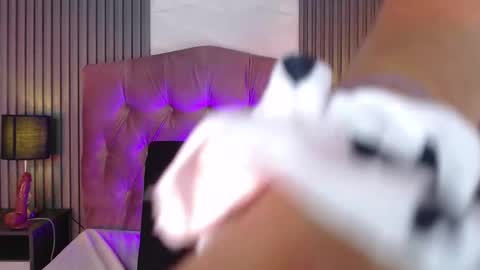 bonnali_lune online show from October 2025 11:05:01 PM