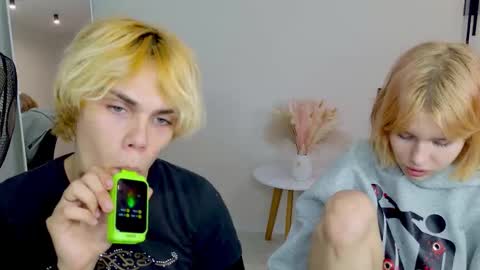 Jessy  Mark online show from September 2025 05:12:02 PM