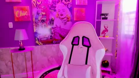 Bonnie online show from December 2024 12:24:01 PM