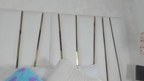 Bonnie online show from September 2025 07:08:01 PM