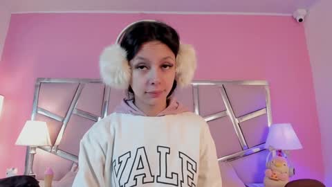 Snapshot of bonniepark_ chatting on December 2024 12:24:01 PM Bonnie online show from December 2024 12:24:01 PM