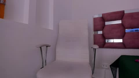 Booniee online show from November 2025 03:28:01 AM