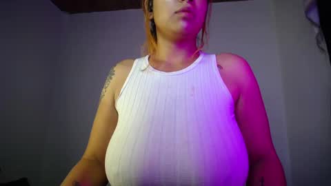 Snapshot of boobs_magic chatting on September 2025 04:11:02 AM KIM     online show from September 2025 04:11:02 AM