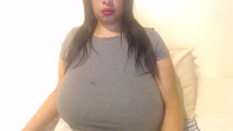 boobyqueen online show from October 2025 07:25:01 PM