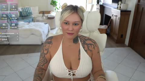 Miley online show from September 2025 07:52:02 PM
