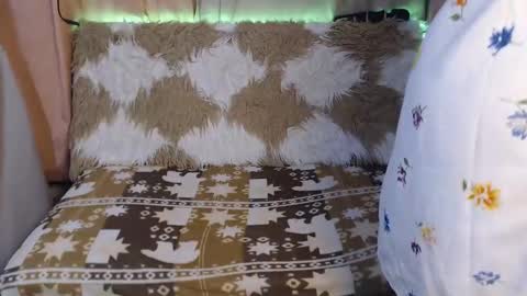 Snapshot of boobzy_hot chatting on December 2024 06:54:02 AM Zy online show from December 2024 06:54:02 AM