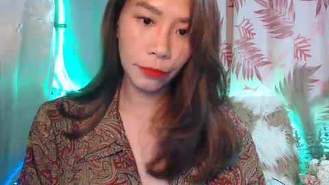 Snapshot of boobzy_hot chatting on January 2025 10:37:02 AM Zy online show from January 2025 10:37:02 AM