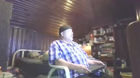 Booshwa online show from November 2025 07:41:01 AM