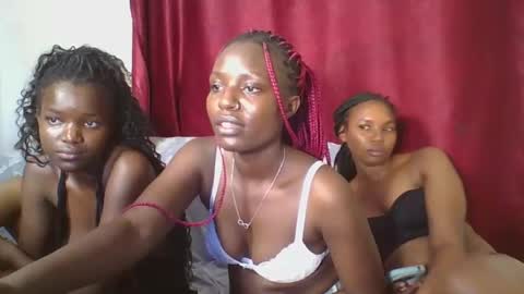 bootie_caramel online show from February 2025 01:40:02 PM