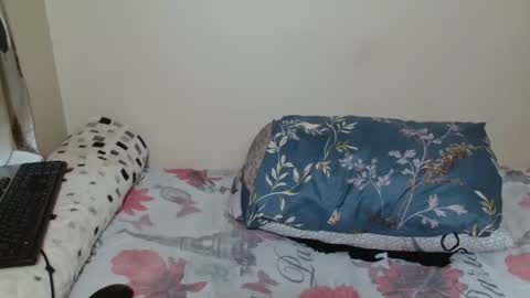 bootydarkebony_ online show from May 2026 06:24:01 PM