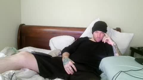Snapshot of boredpunkdude666 chatting on June 2026 01:32:02 AM boredpunkdude666 online show from June 2026 01:32:02 AM