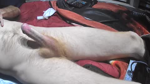 bornwild13 online show from November 2025 10:37:01 AM