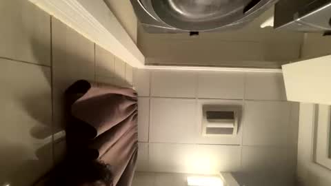 bostonuts online show from November 2025 07:30:02 AM