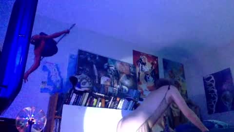 Bottomboo7 online show from April 2026 12:38:02 PM