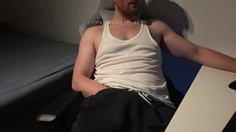 bottomtsinner online show from April 2026 10:21:02 PM