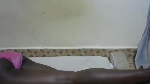 bouncy_vee online show from March 2025 07:45:02 PM