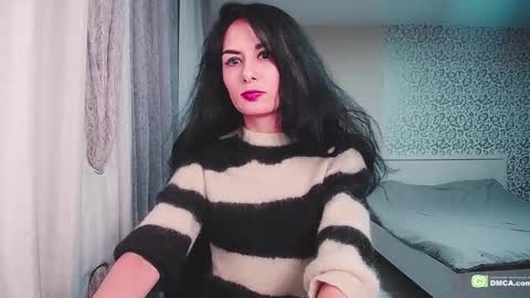 Helen  online show from December 2024 02:37:01 PM