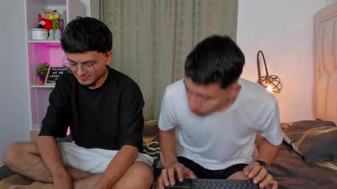 Snapshot of boy_jerry chatting on February 2026 06:40:01 AM boy_jerry online show from February 2026 06:40:01 AM