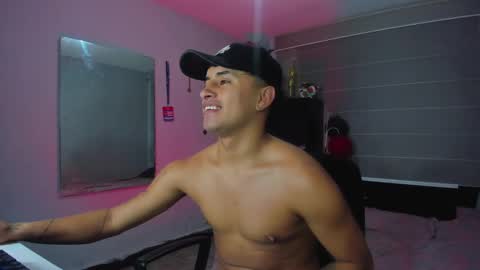 boy_nauthy online show from January 2025 02:19:02 AM