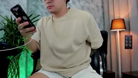 boyc02_ online show from September 2025 02:35:02 AM