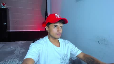 Snapshot of boylatin_777 chatting on December 2024 05:40:02 AM miguel online show from December 2024 05:40:02 AM